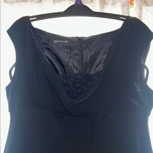 Jones New York Black Sheath Mini Dress Scoop Neck Sleeveless